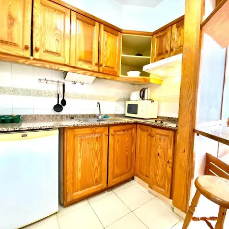 Grande Apartamento De Un En طوستا ديل سيلونثيو