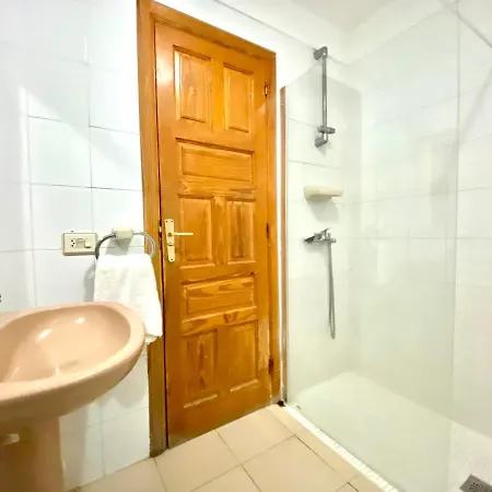 Grande Apartamento De Un En شقة *