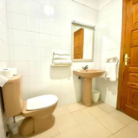 Grande Apartamento De Un En شقة