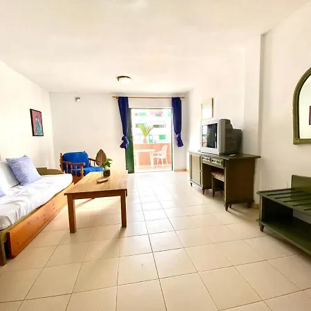 Grande Apartamento De Un En شقة *